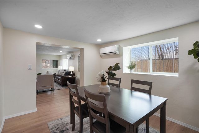 226 Kathryn Avenue SE, Albuquerque, NM 87102