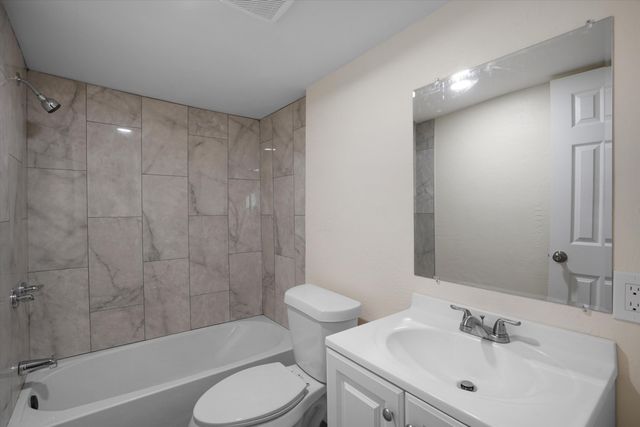 226 Kathryn Avenue SE, Albuquerque, NM 87102