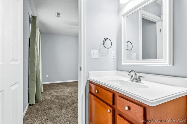 1381 Onyx Avenue, Scottsburg, IN 47170