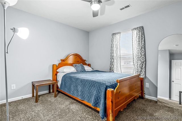 1381 Onyx Avenue, Scottsburg, IN 47170