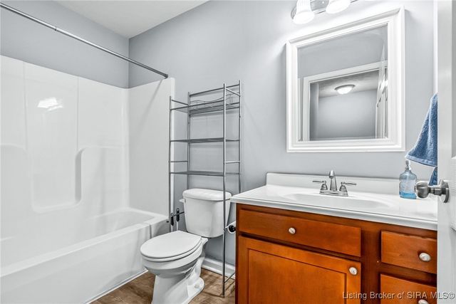 1381 Onyx Avenue, Scottsburg, IN 47170