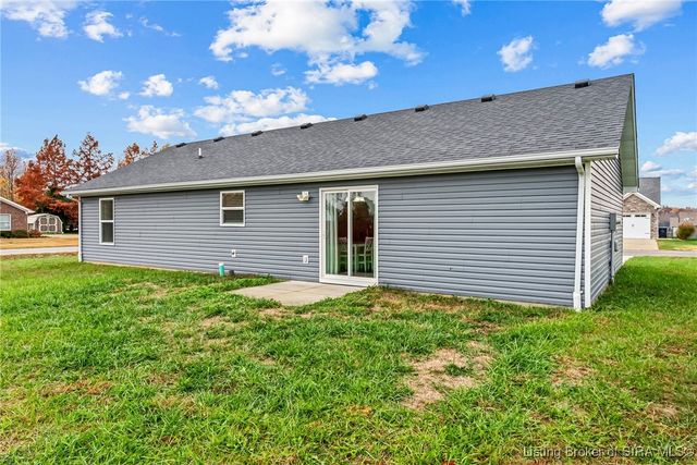 1381 Onyx Avenue, Scottsburg, IN 47170