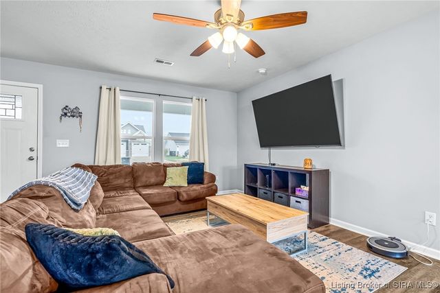 1381 Onyx Avenue, Scottsburg, IN 47170