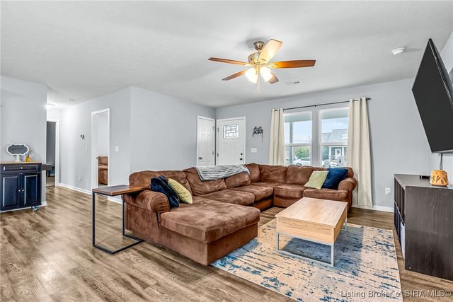 1381 Onyx Avenue, Scottsburg, IN 47170