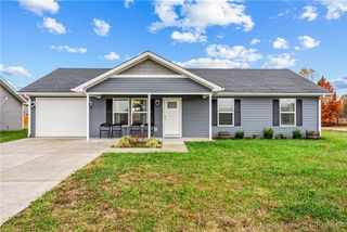 1381 Onyx Avenue, Scottsburg, IN 47170