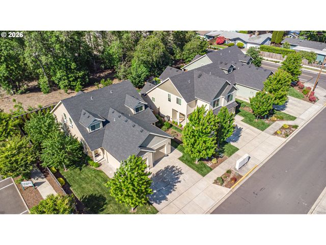 903 HOWARD Ave, Eugene, OR 97404