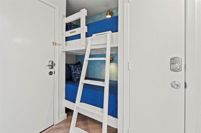 9520 Seawall Boulevard 315, Galveston, TX 77554