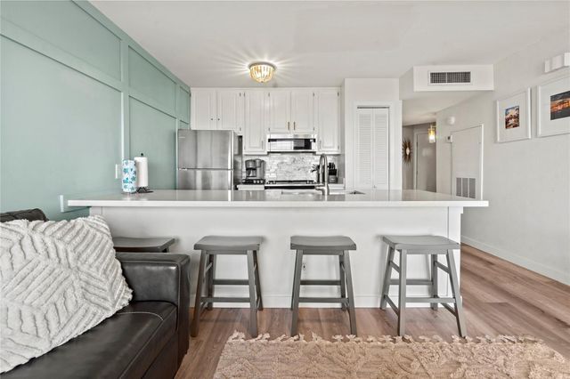 9520 Seawall Boulevard 315, Galveston, TX 77554
