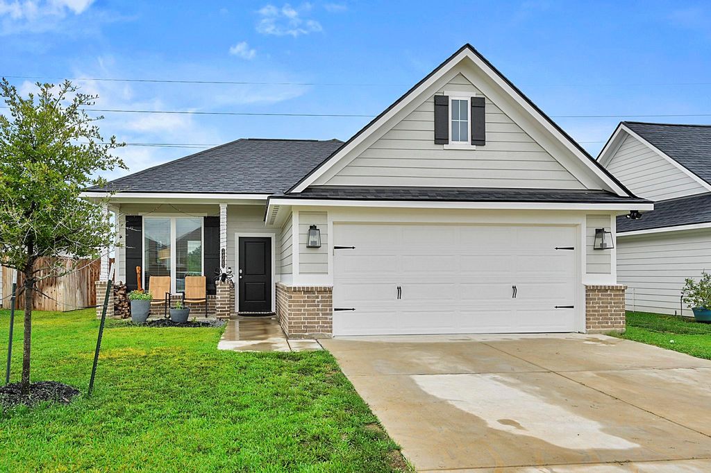 3408 Pointe Du Hoc, Bryan, TX 77808