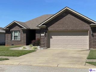 129 Lowball Lane, Vine Grove, KY 40175