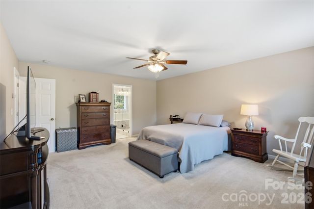 168 Forest Creek Drive, Statesville, NC 28625