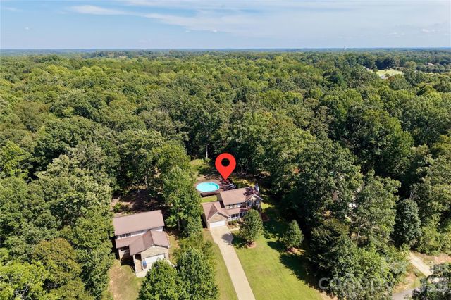 168 Forest Creek Drive, Statesville, NC 28625