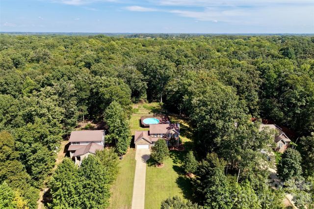 168 Forest Creek Drive, Statesville, NC 28625