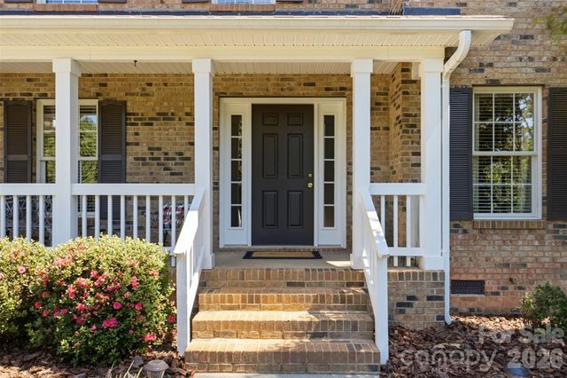 168 Forest Creek Drive, Statesville, NC 28625