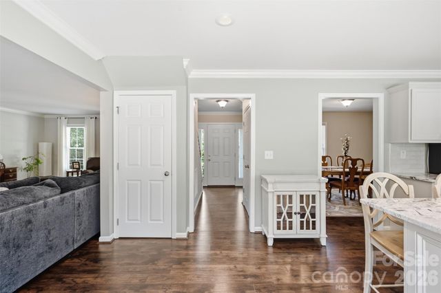 168 Forest Creek Drive, Statesville, NC 28625