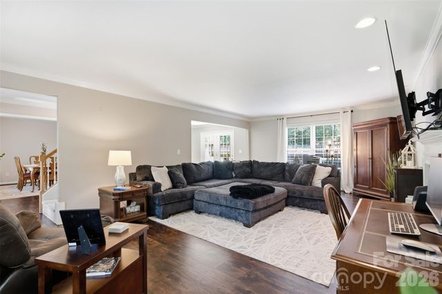168 Forest Creek Drive, Statesville, NC 28625