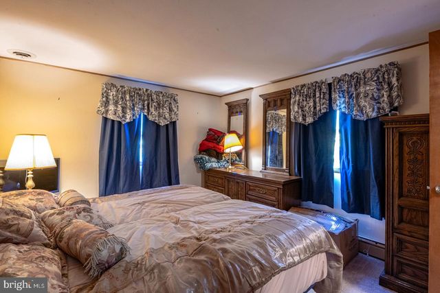 3348 MOUNTAIN RD, Hamburg, PA 19526