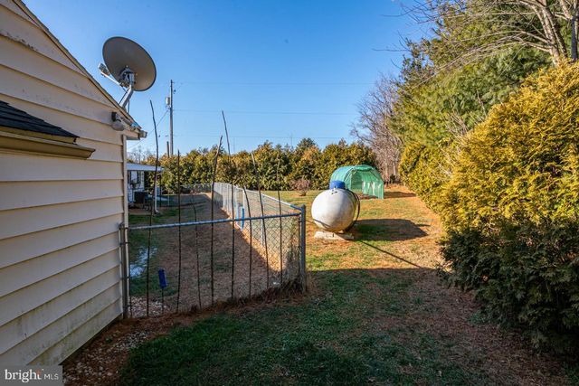 3348 MOUNTAIN RD, Hamburg, PA 19526