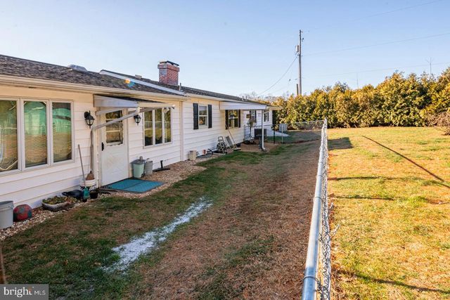 3348 MOUNTAIN RD, Hamburg, PA 19526