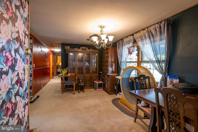 3348 MOUNTAIN RD, Hamburg, PA 19526