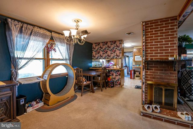 3348 MOUNTAIN RD, Hamburg, PA 19526