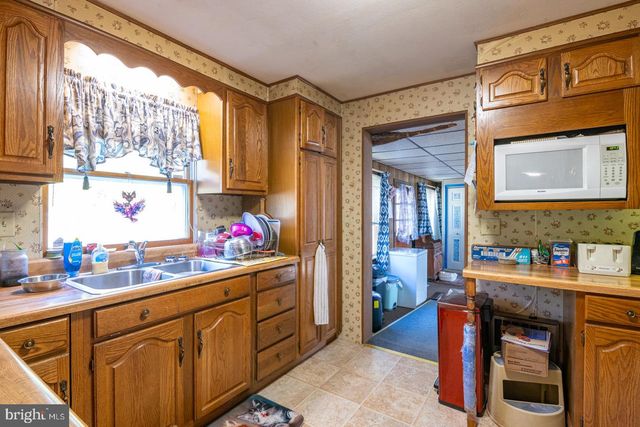 3348 MOUNTAIN RD, Hamburg, PA 19526