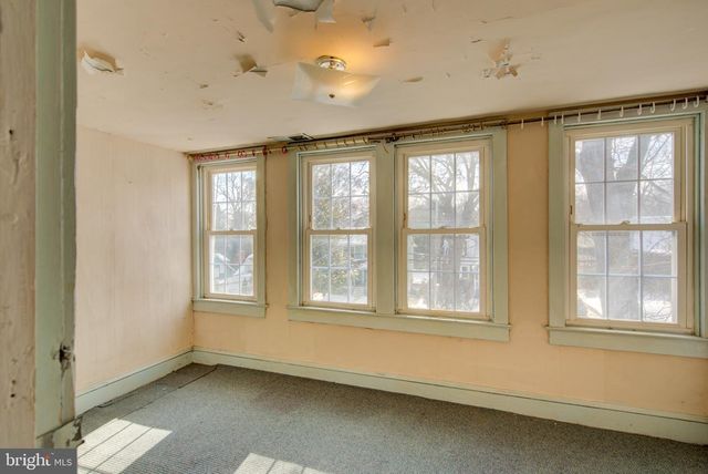 3922 NICHOLSON ST, Hyattsville, MD 20782