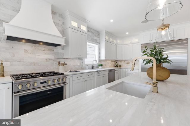105 S STRATFORD AVE, Ventnor City, NJ 08406