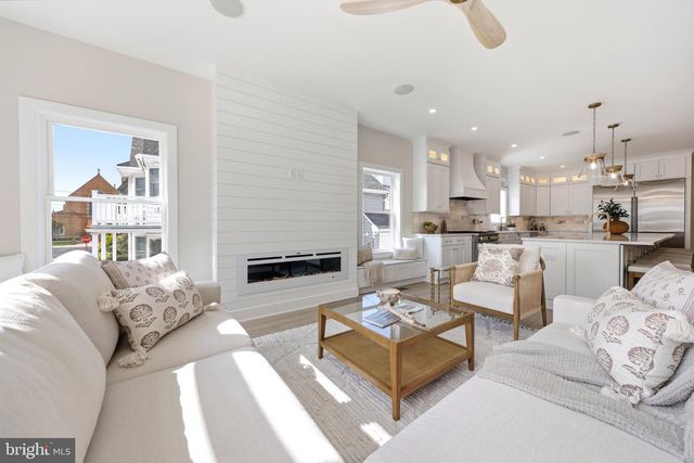 105 S STRATFORD AVE, Ventnor City, NJ 08406