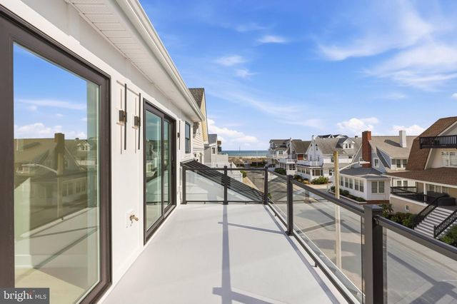 105 S STRATFORD AVE, Ventnor City, NJ 08406
