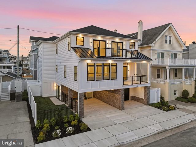 105 S STRATFORD AVE, Ventnor City, NJ 08406