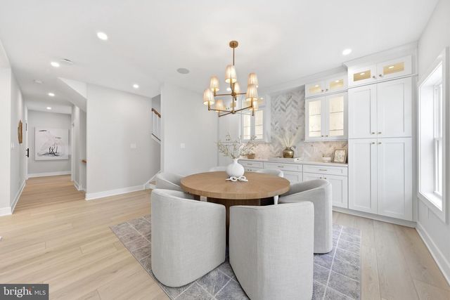 105 S STRATFORD AVE, Ventnor City, NJ 08406