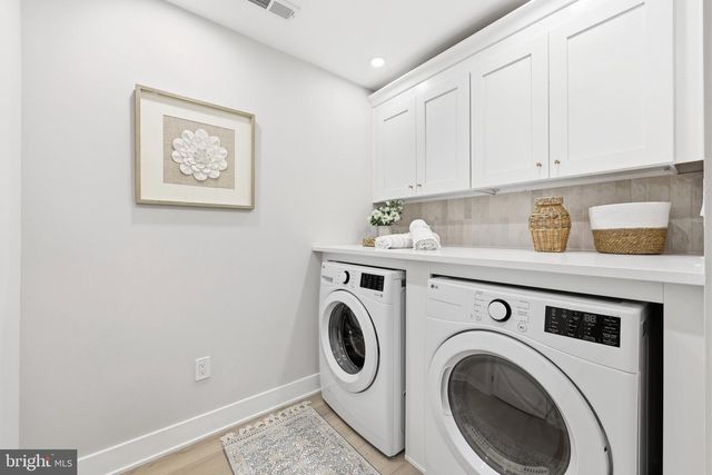 105 S STRATFORD AVE, Ventnor City, NJ 08406