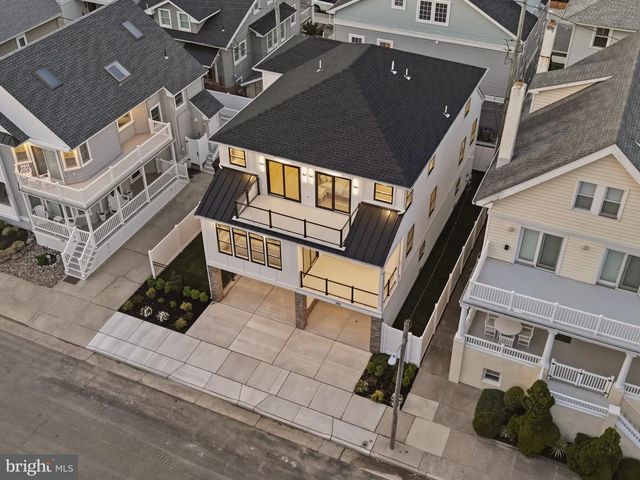 105 S STRATFORD AVE, Ventnor City, NJ 08406