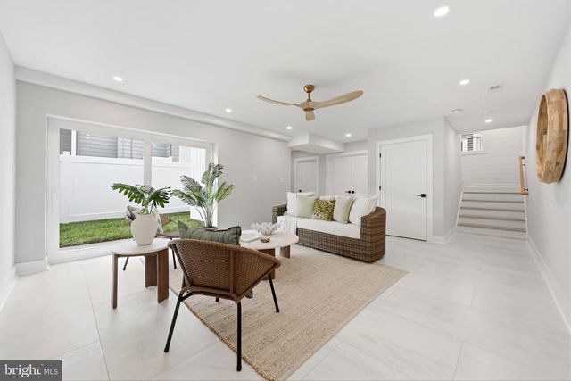 105 S STRATFORD AVE, Ventnor City, NJ 08406