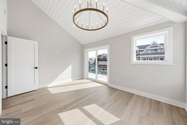 105 S STRATFORD AVE, Ventnor City, NJ 08406