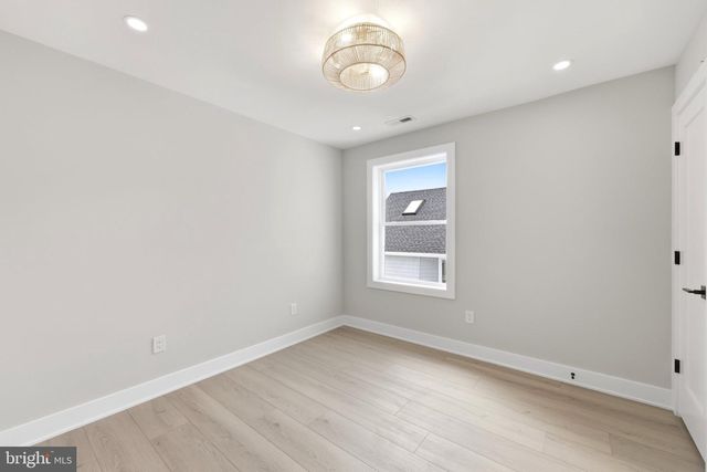 105 S STRATFORD AVE, Ventnor City, NJ 08406