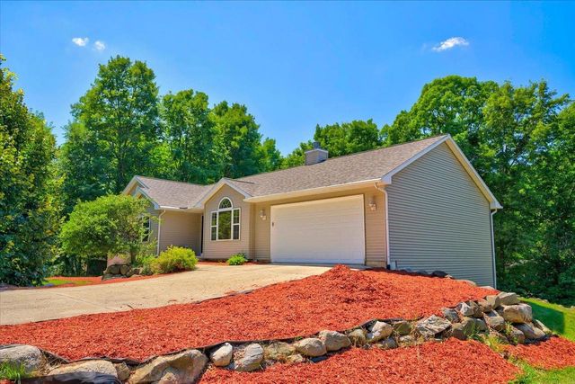 4729 Gaston Circle, Cottage Grove, WI 53527