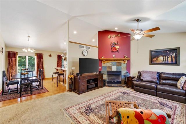 4729 Gaston Circle, Cottage Grove, WI 53527