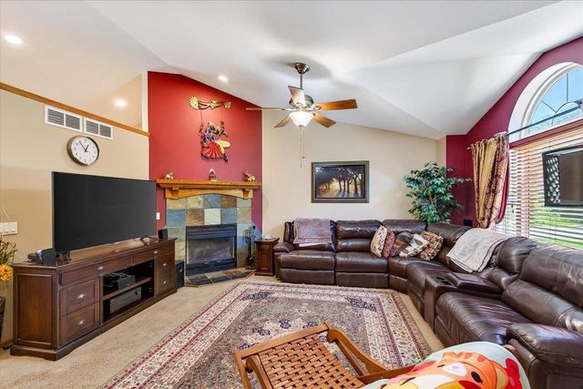 4729 Gaston Circle, Cottage Grove, WI 53527