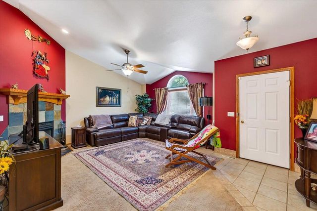 4729 Gaston Circle, Cottage Grove, WI 53527