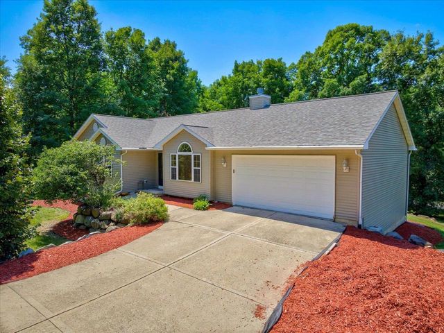 4729 Gaston Circle, Cottage Grove, WI 53527