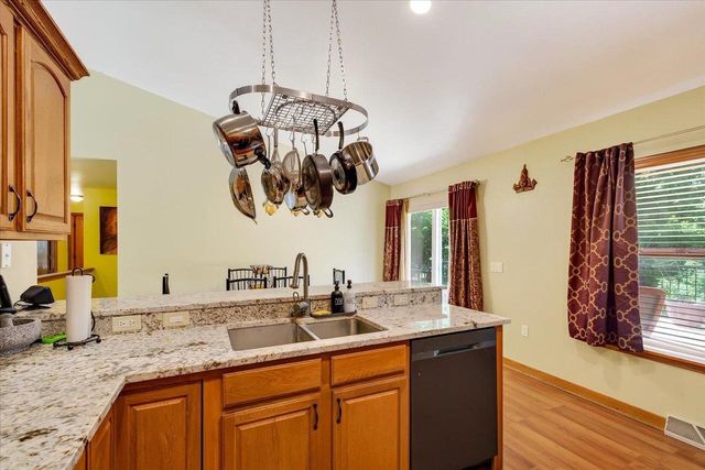 4729 Gaston Circle, Cottage Grove, WI 53527