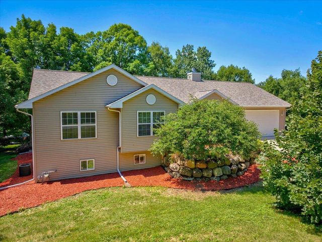 4729 Gaston Circle, Cottage Grove, WI 53527