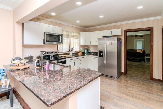 86 Danville Pike, Hustonville, KY 40437