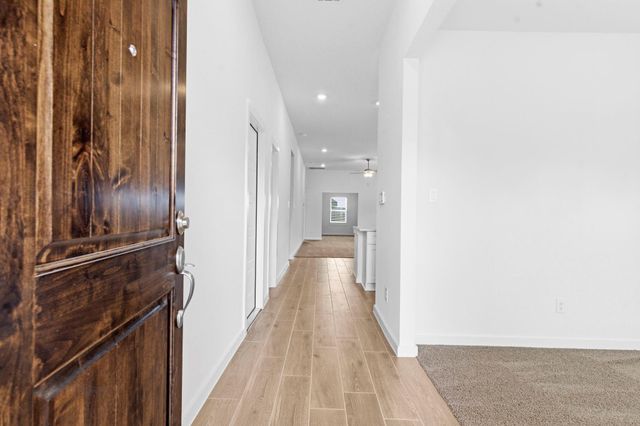 13210 Hayden Peak Drive, Iowa Colony, TX 77583