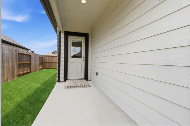 13210 Hayden Peak Drive, Iowa Colony, TX 77583
