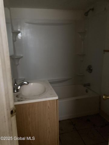 161 6th Avenue, Troy, NY 12180