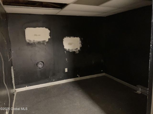 161 6th Avenue, Troy, NY 12180