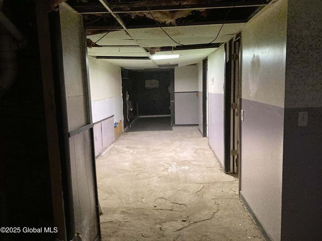 161 6th Avenue, Troy, NY 12180